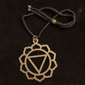 3/$25⚜️Solar Plexus chakra Car Charm!